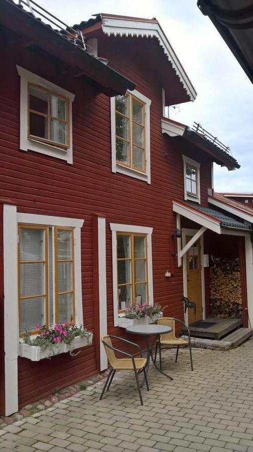 Kopparstugans Bed & Breakfast Falun Bagian luar foto
